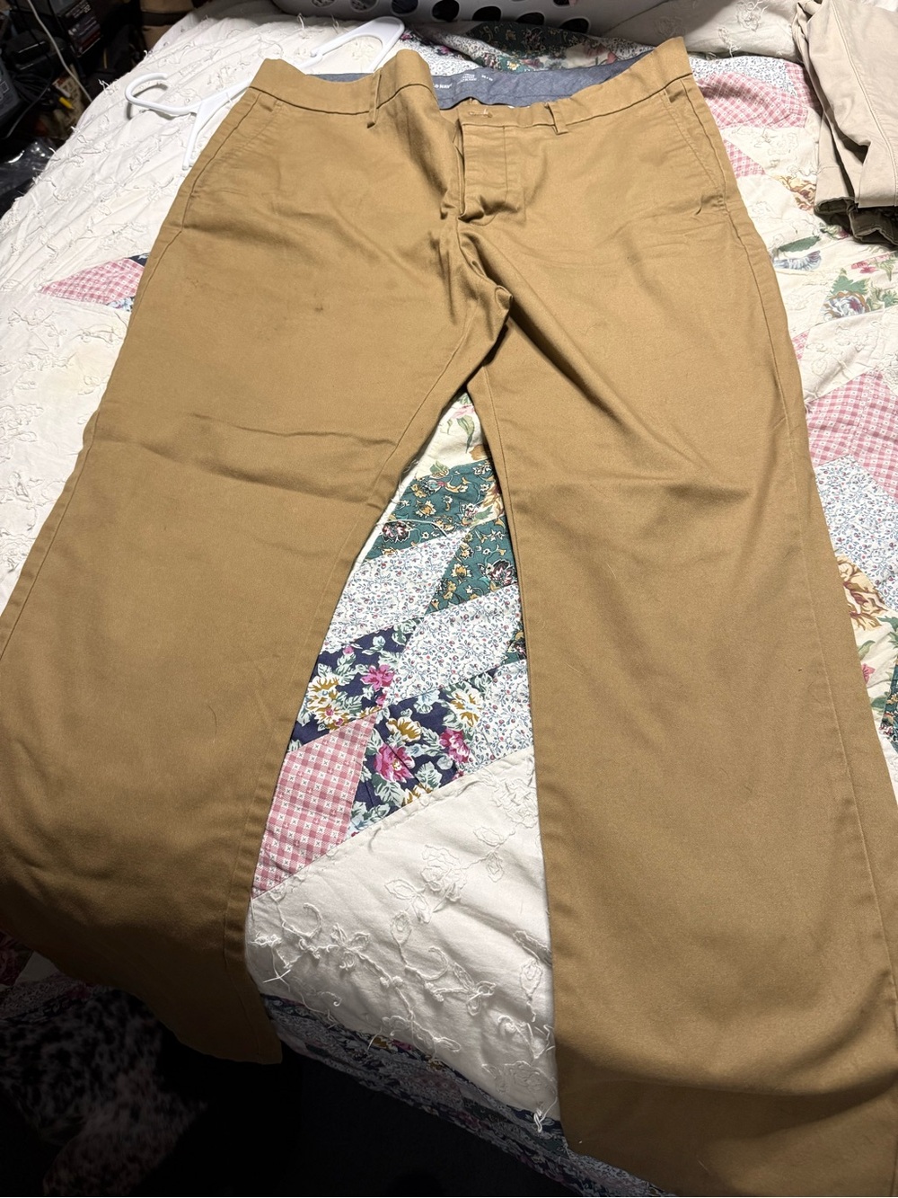 Old Navy Men's Tan Chino Pants